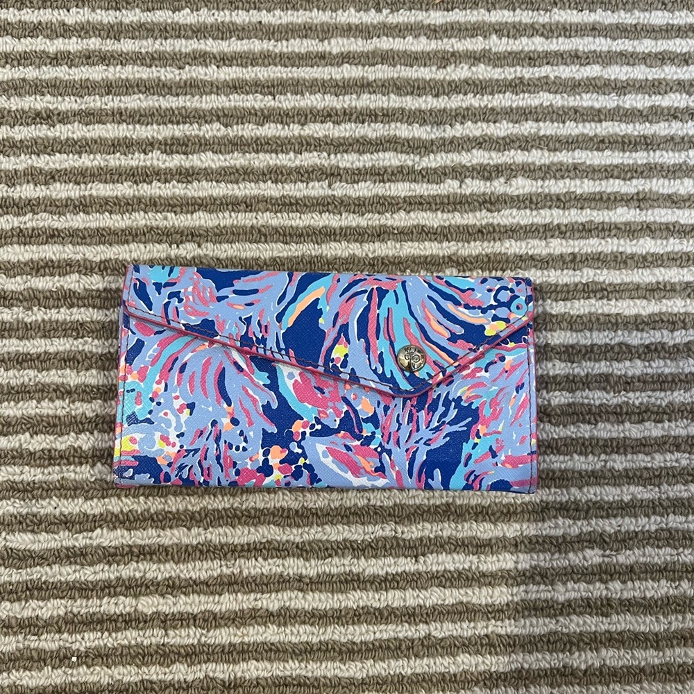 Lilly Pulitzer Foldable Sunglass Case